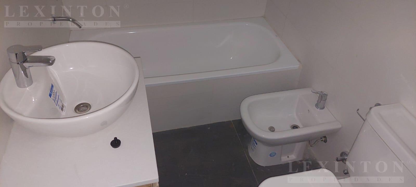 6215446_38919034255743109916485392312019107070829238955466464411556741117884214001982