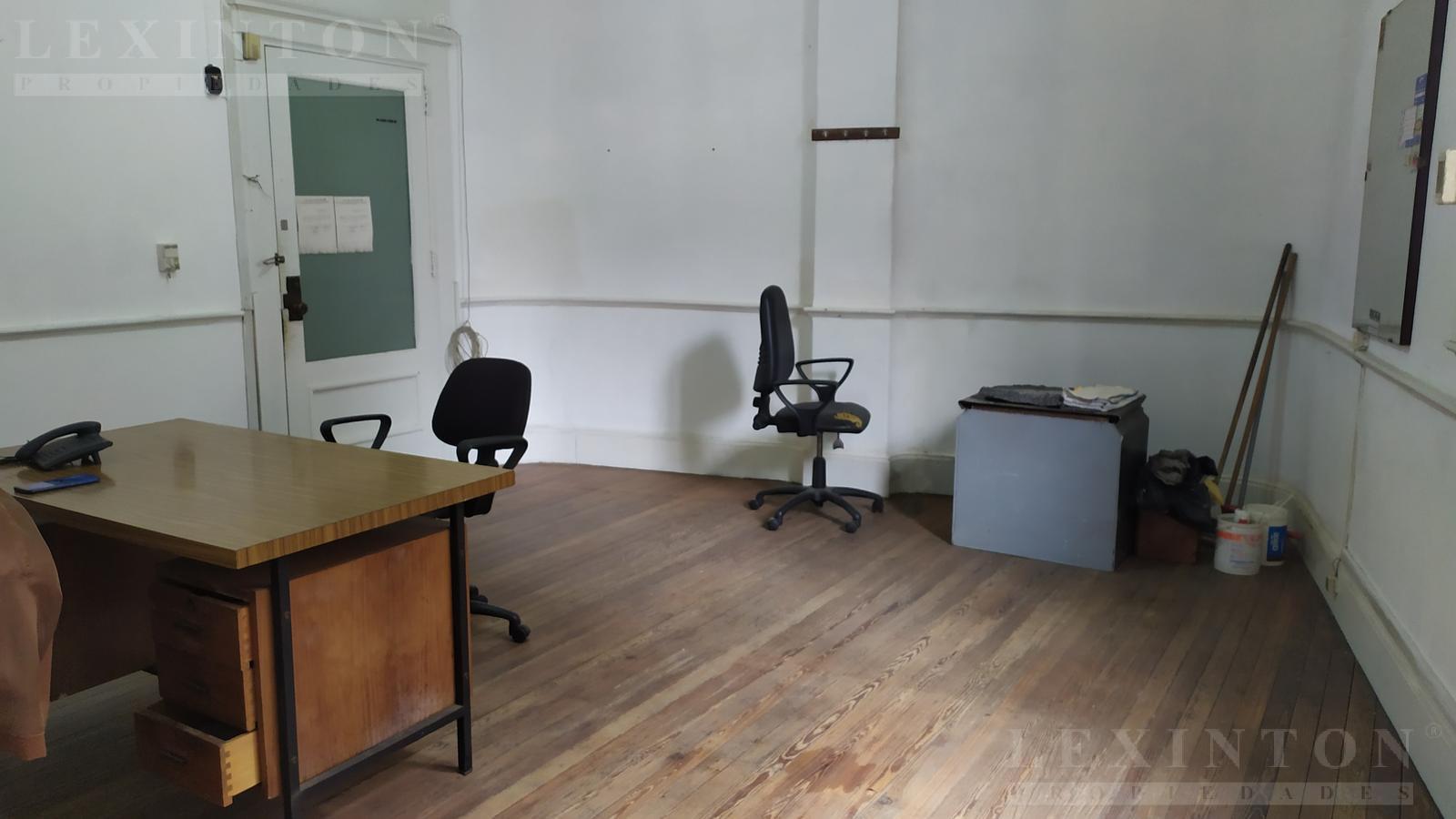 6305061_114786039660265101100893392573851125808573813808592684912078341817732800128165