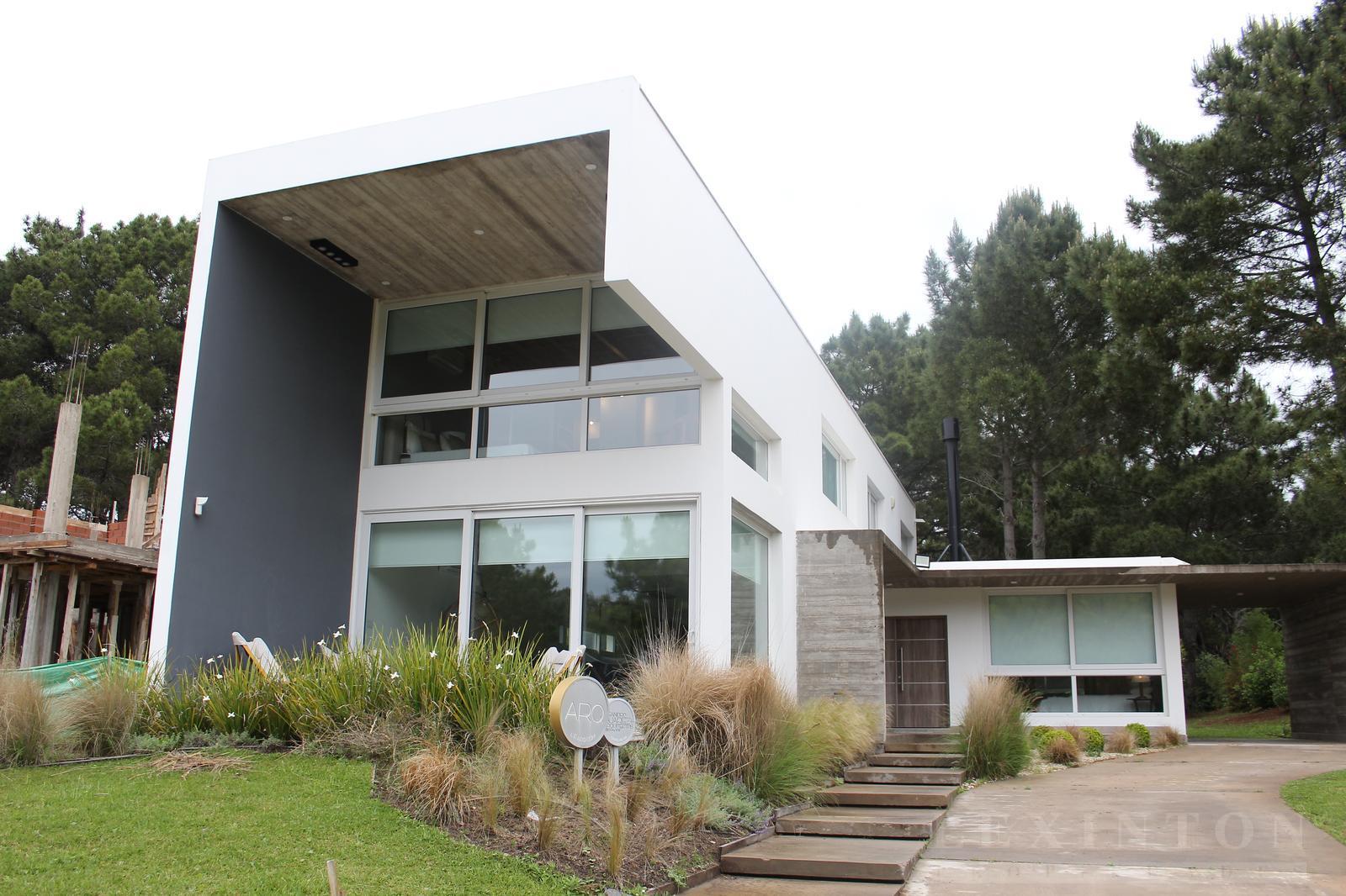 6564571_1805784118564750064657306193142159367101941153579003576922749087125652731279