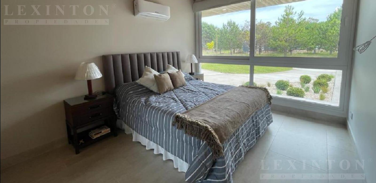 6564571_24982979656217376170285250186530236847780404731819479105350645397707881067299