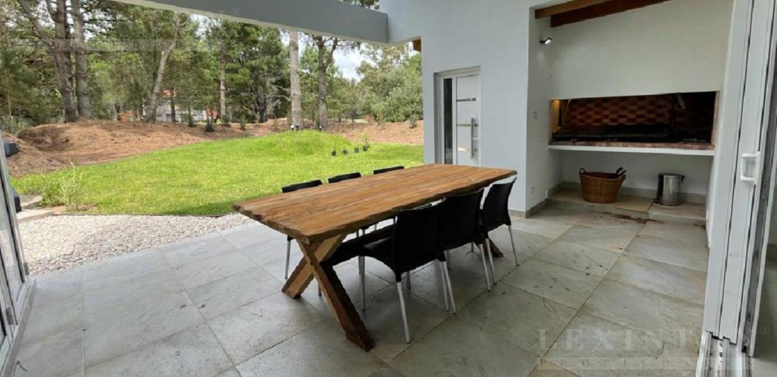 6564571_28507173844872222252430561493900198254211259535285378271061069294748406585214