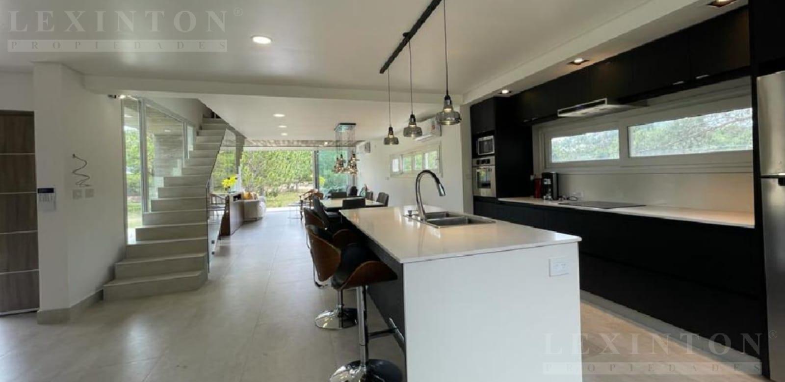 6564571_97103305485680132474782583596319260889302731951577544470121728073179196191008