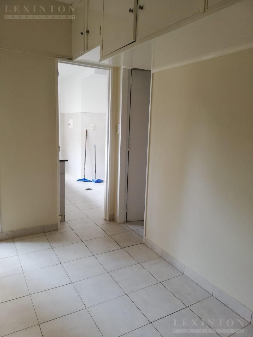 6790024_68286130341713809264723263463245341309449286597883471021755106569895996720195