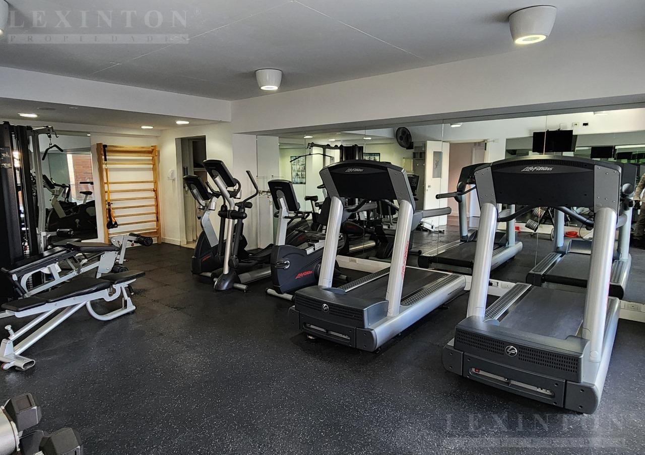 7194710_50956377123072404176246163014577476830557682224112794533975564890547124693649