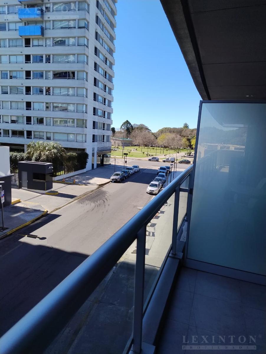 7197918_100924729562193805241781912879372130807328826954010030826843761079518771393399