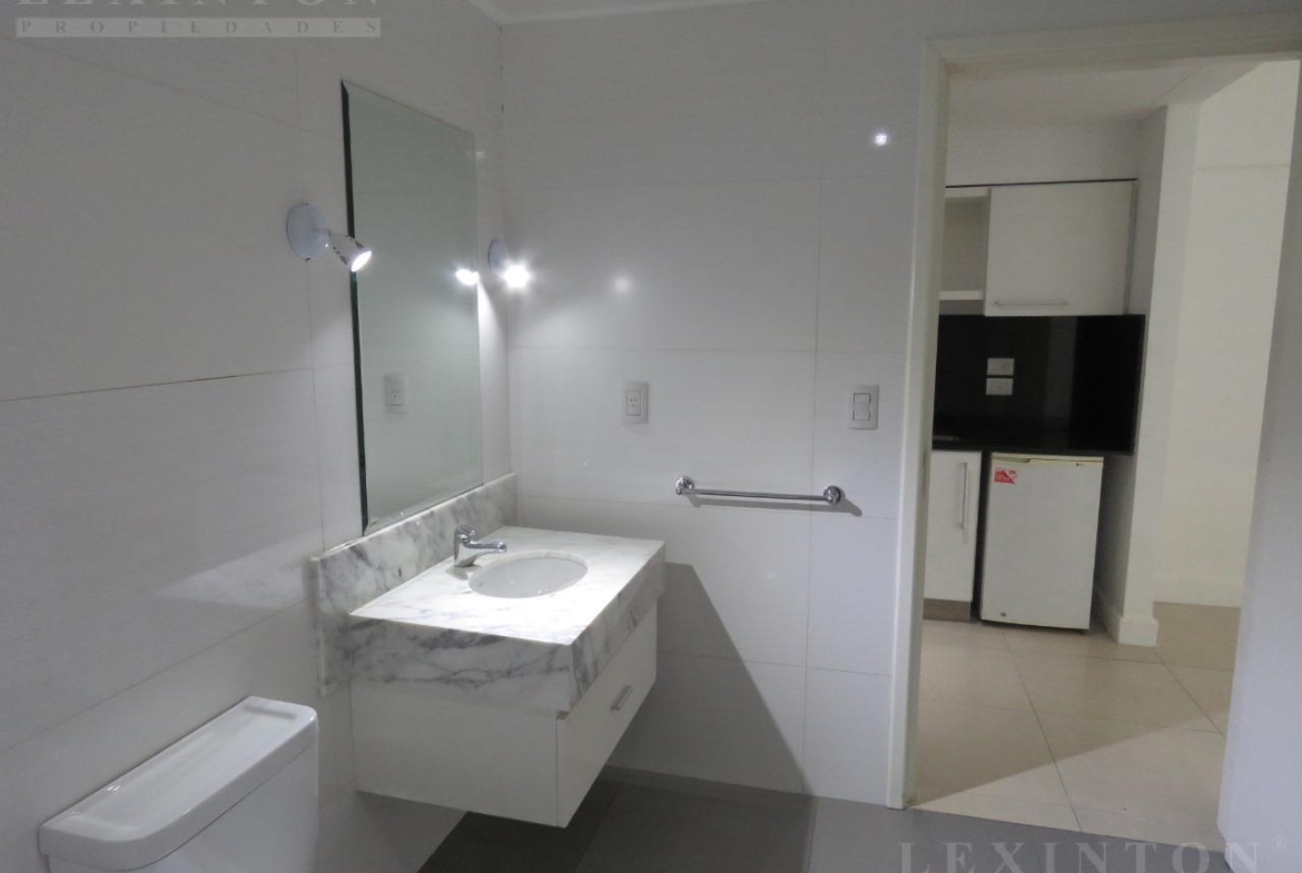 7197918_90048187856973821798502164460627734149688701430443922278339927549074502382674