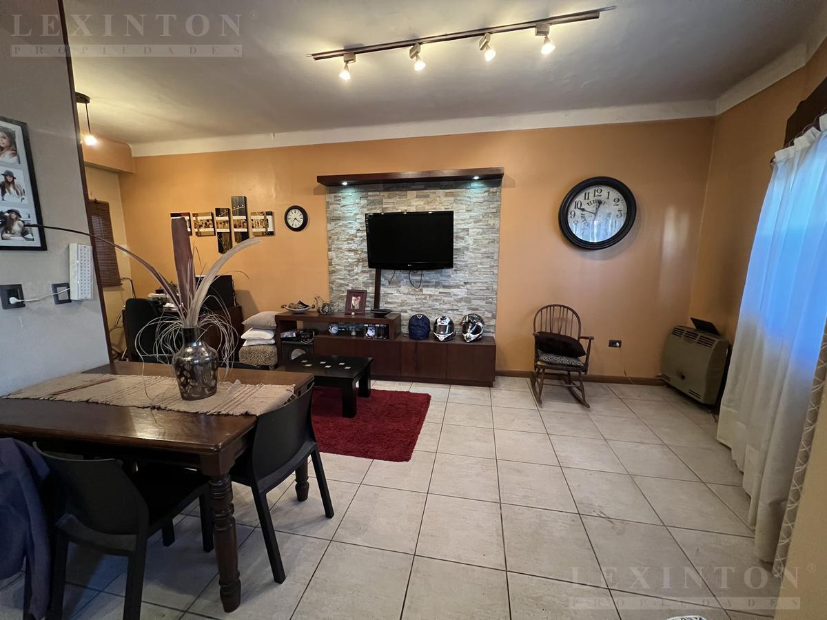 7227566_107827198062524712403027404651119305334777544200068255156979676302765264880902