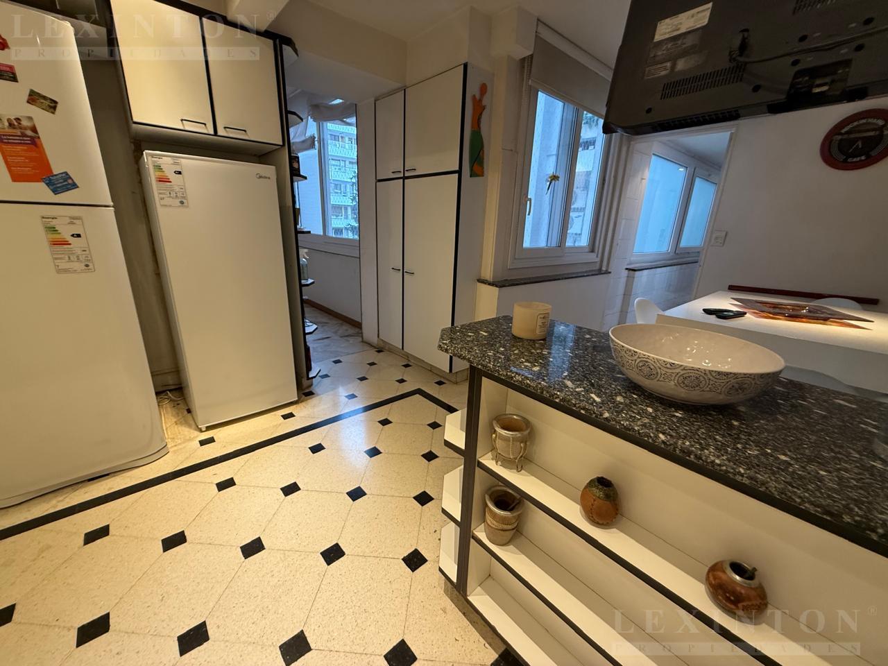 7330919_37963695283186243369780811802982362589092566338365580425328101658438311652007