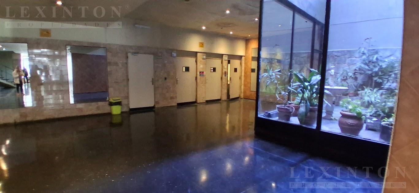 7352974_33693710779071252191572465454614641030622407080678596403201983491322488835636