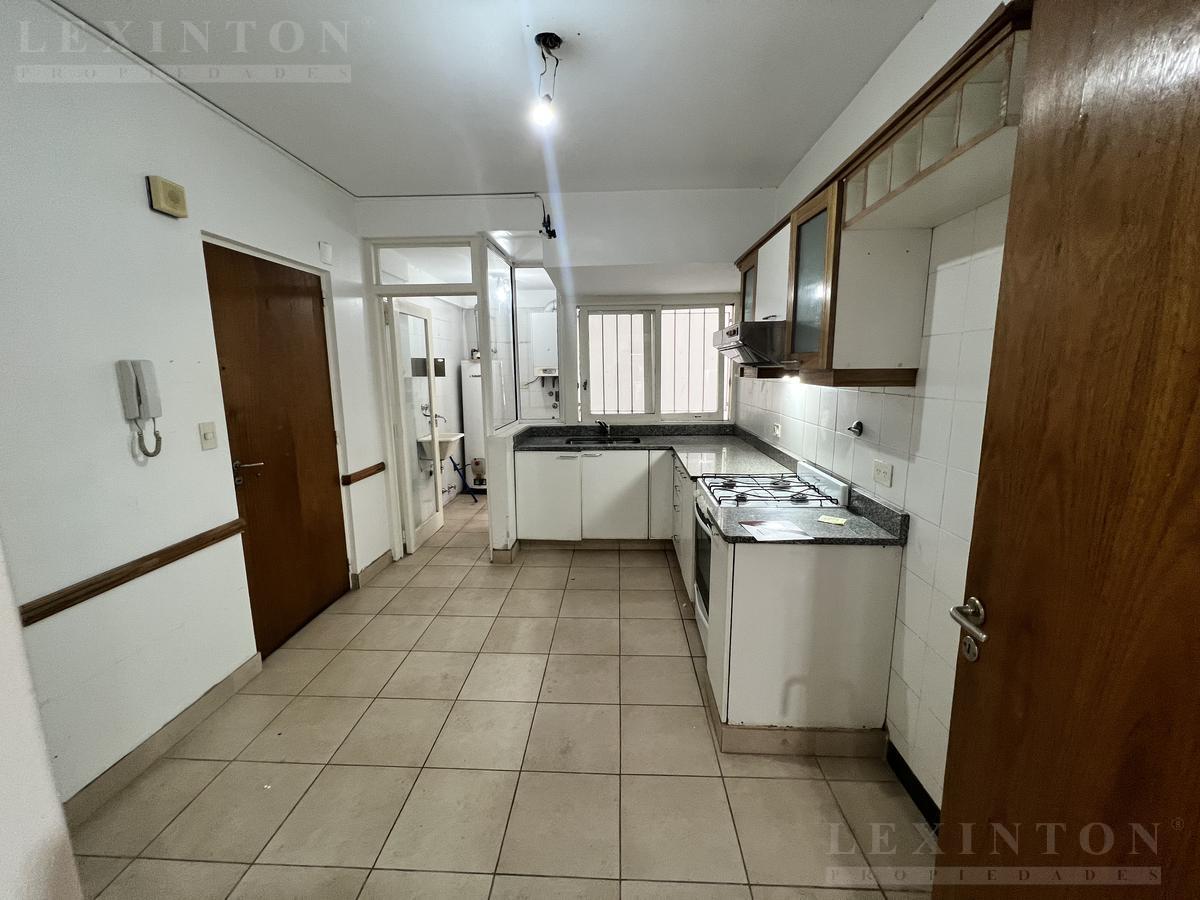 7389468_50914305270770506644880092882950437382271062214782390781571757807833183065926