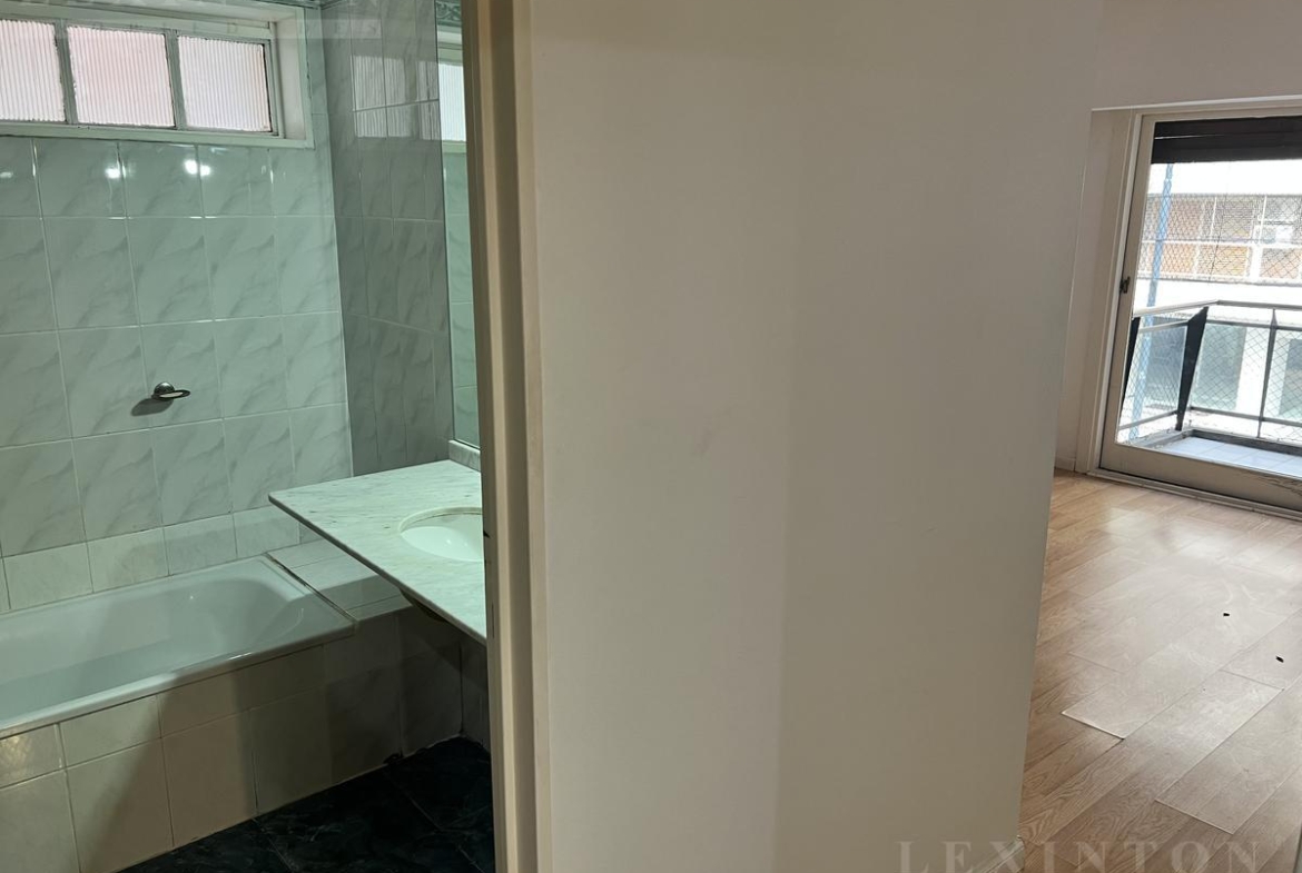 7468374_60261278804741563320815782455340412363669433137487421515011094677533538646175