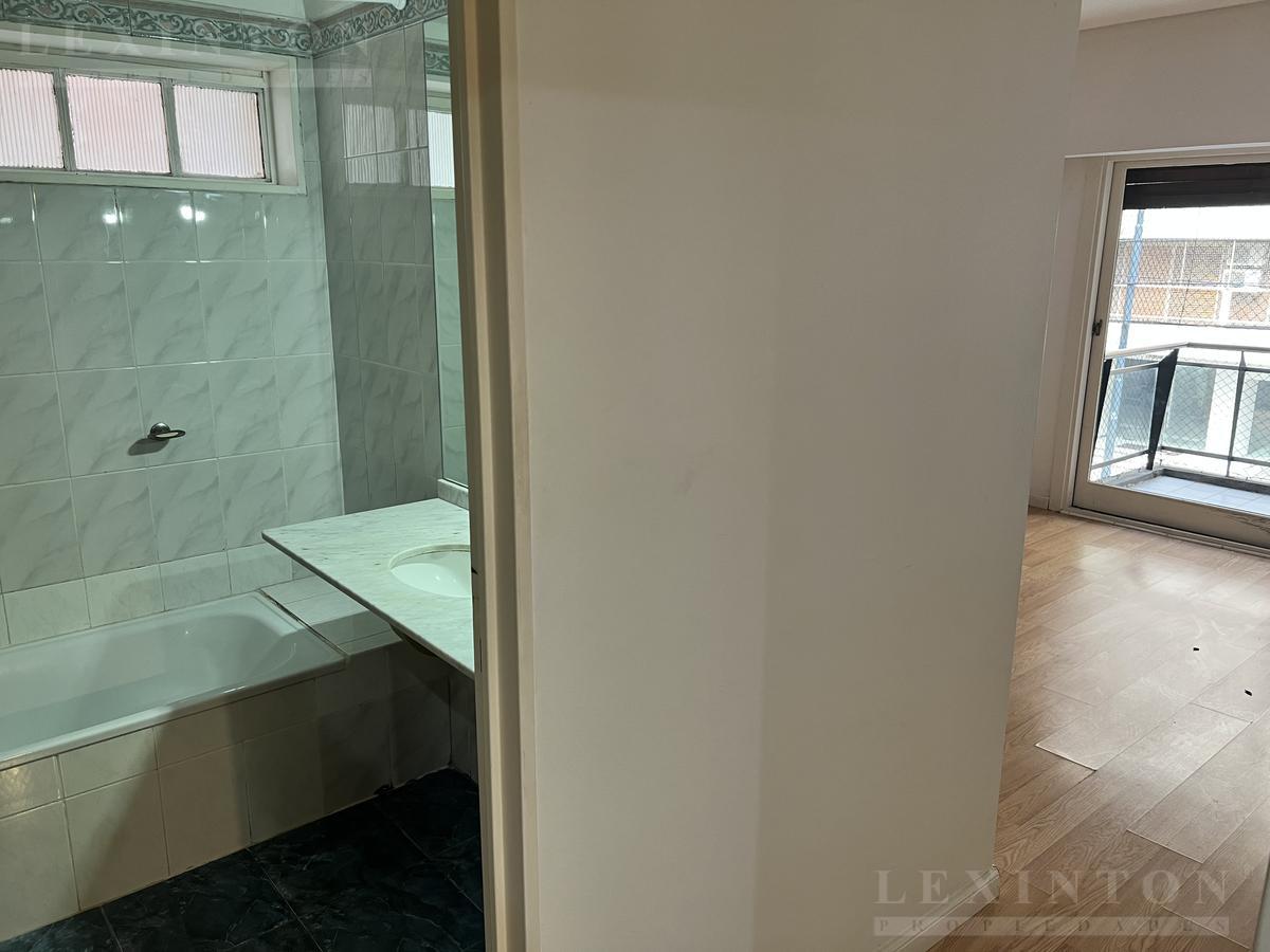 7468374_60261278804741563320815782455340412363669433137487421515011094677533538646175