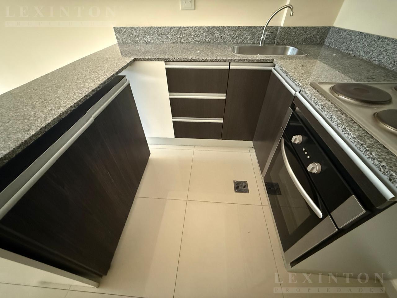 7523006_70067984636699917542358088008298236124784441498343570461791480312139198275788