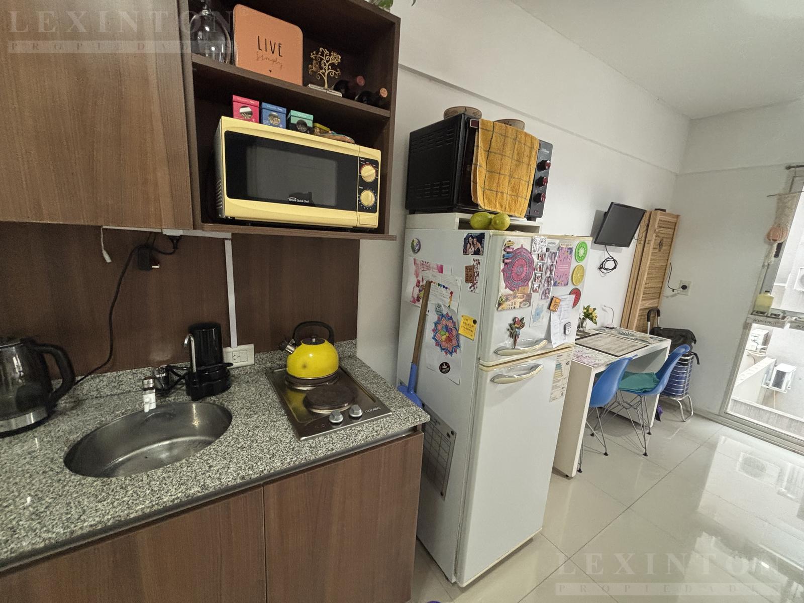 7742319_90337559700245025689657668565738936489684157065716436394155517683298752593180