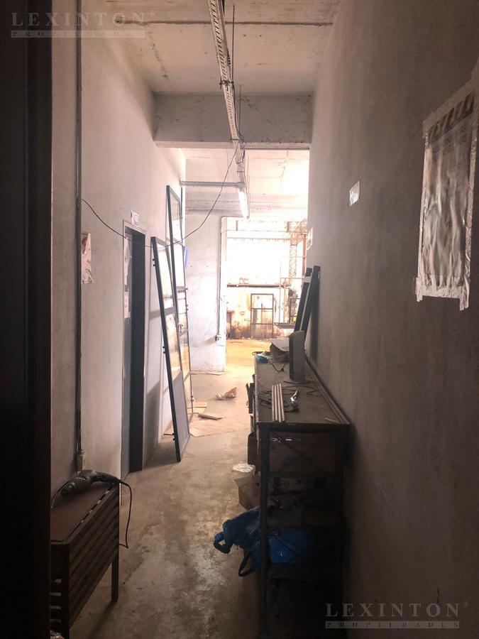 28169675660384478207880179312942607350857562902904198366348531294312706666756