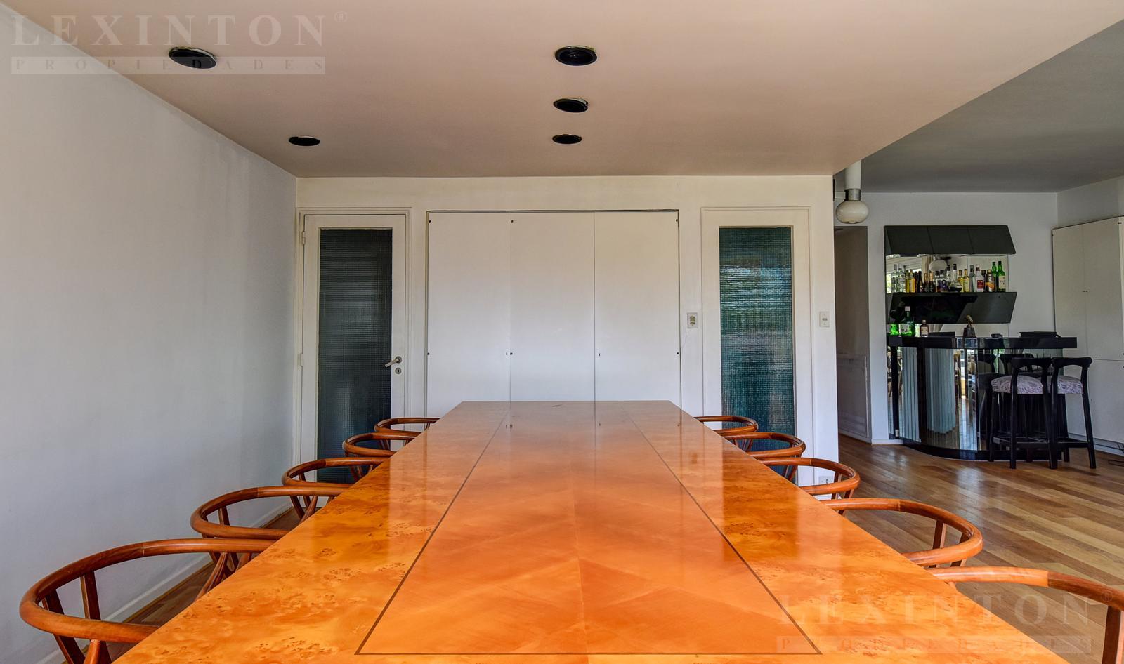 6589552_14242873569870348643182559740481297788055596387966531141108070540711665386045