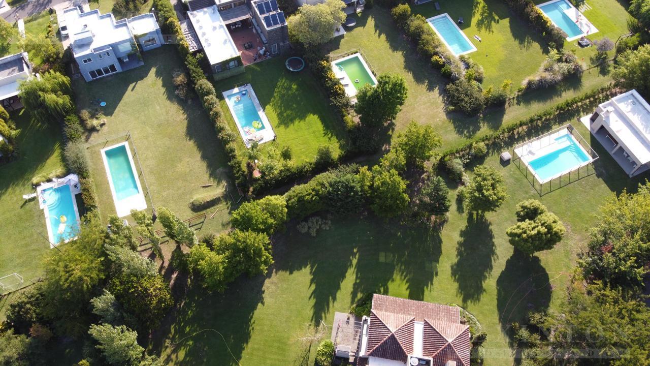 6802350_58917650916163369719590736983882549726106931767299111689073448190156999670318