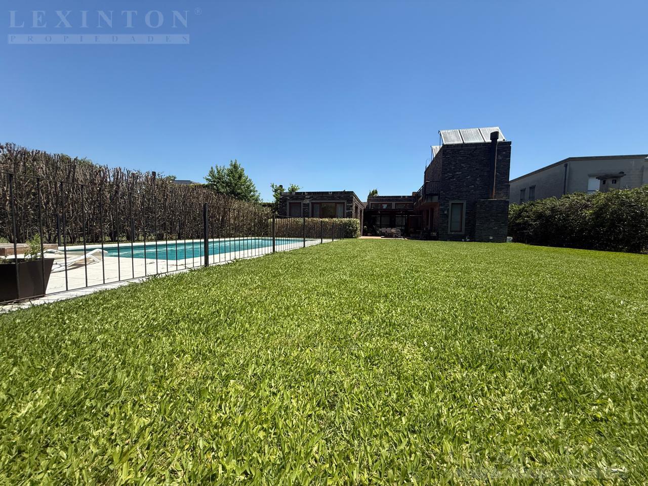 6802350_65561178140761610654260394005089115884361317841508267655059763922797116771593