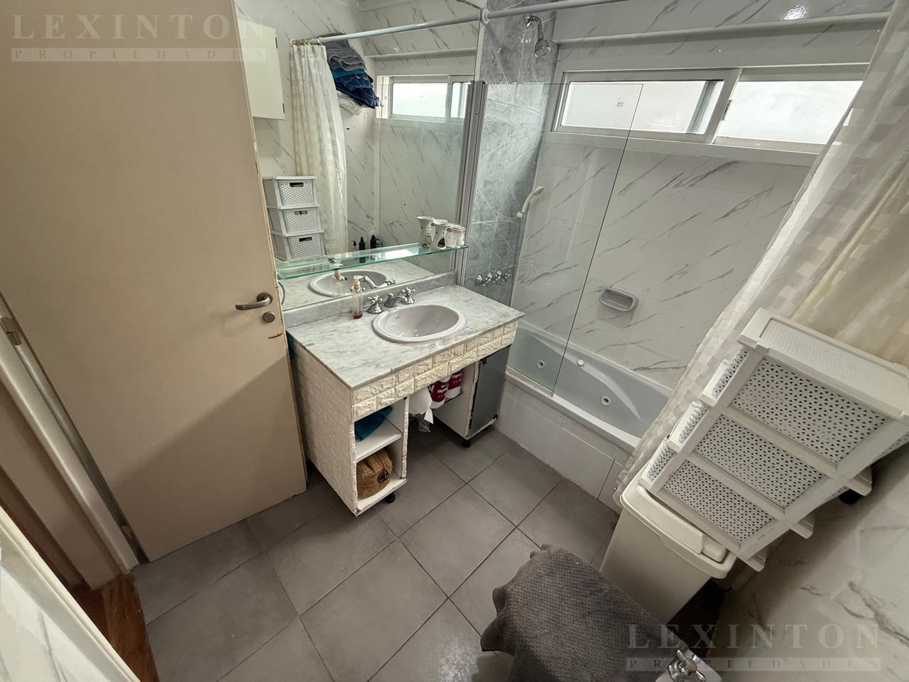 6891418_41803838601074828808057359828921550475562860171862515437715826362953517107018