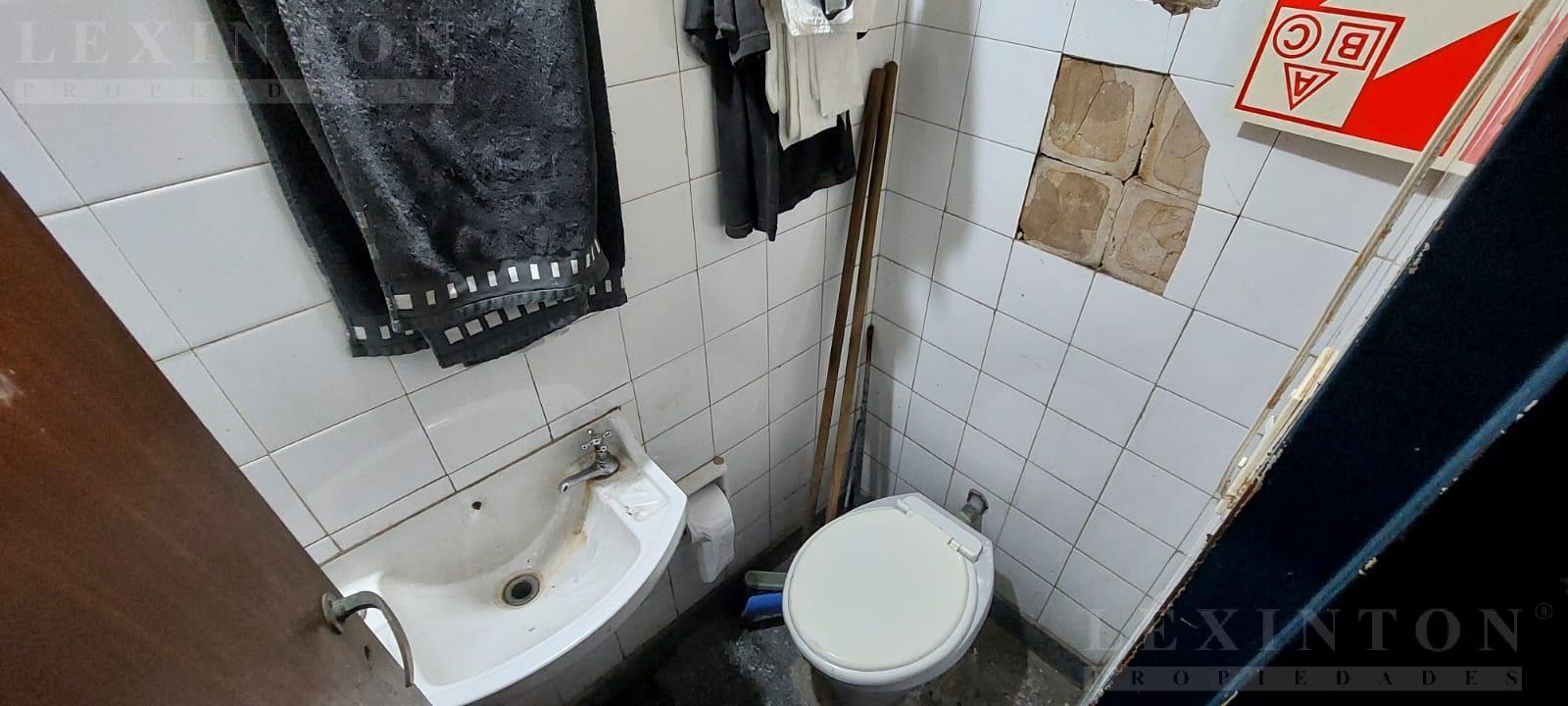 7032073_49561013564734088202844737672807567440586120756000322217036664588296819430316