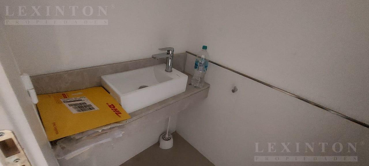 7055829_94080307690409076839420590974901454471914797296150416684072772696884379203560