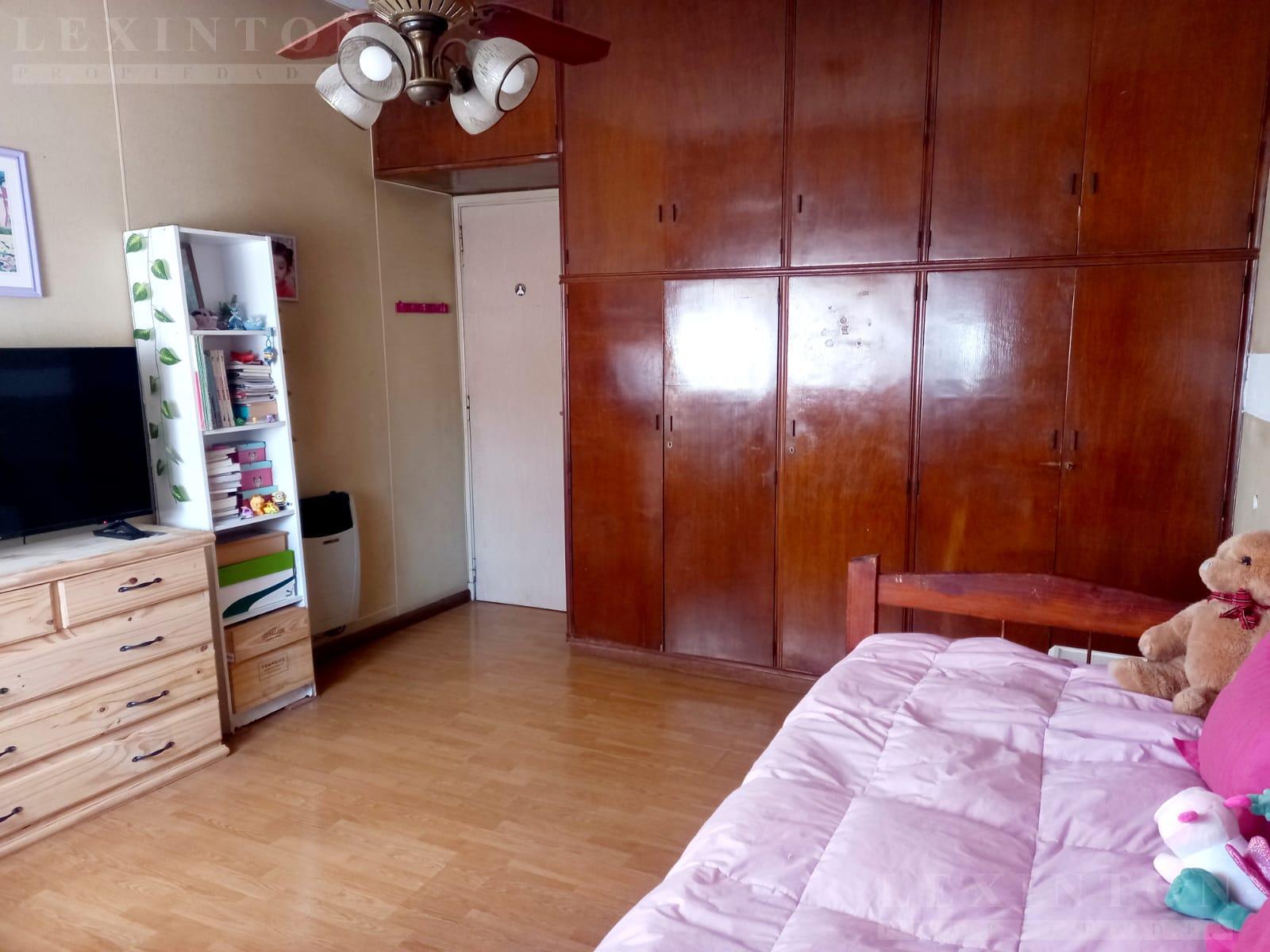 7137307_76336841908987598320441766239356581830927302060686467748588988081052637087181