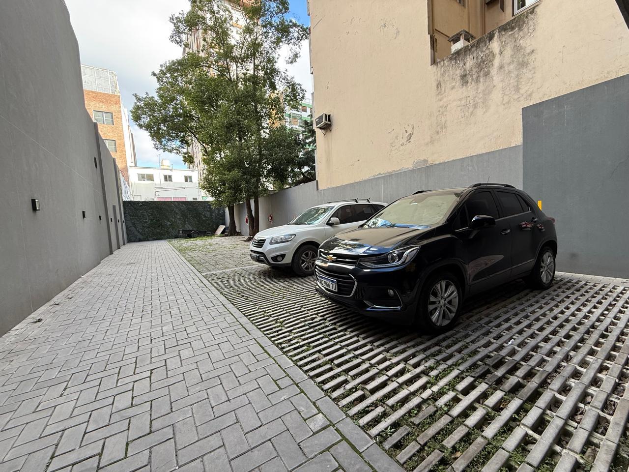 7251454_20413130351842261715105769829847019096184071923159354036915865543560837903643