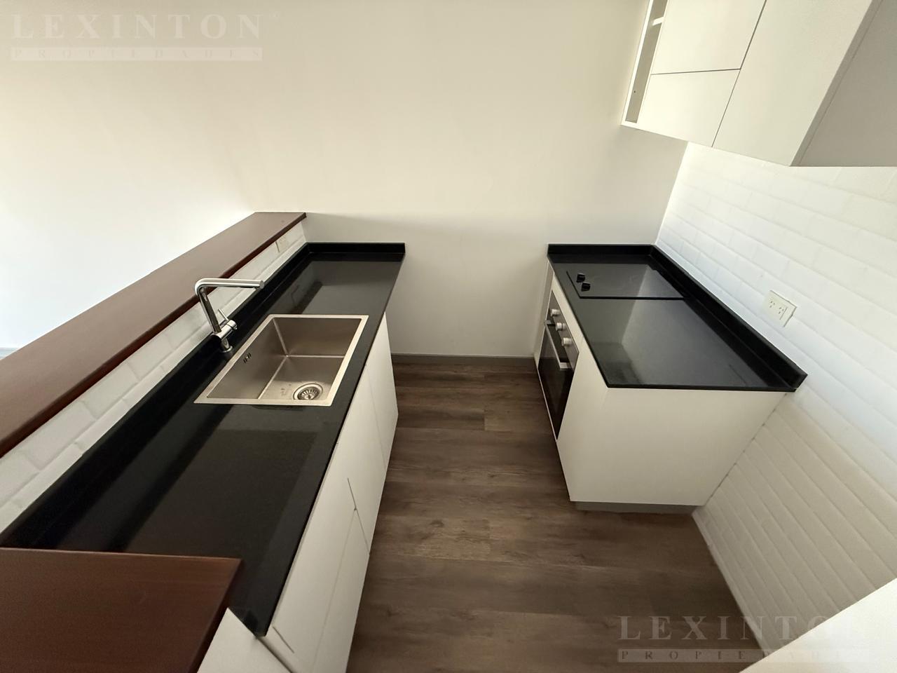 7251454_33463252457771816853455001754129559446678550081875502665711491034927926775527