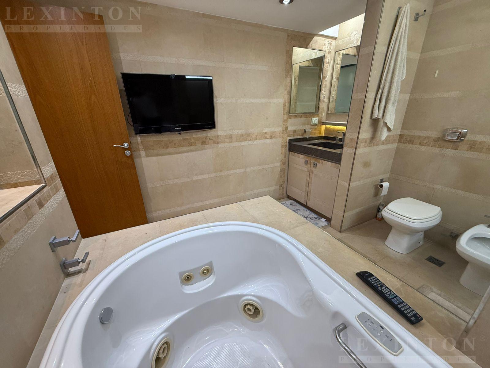 7680170_79954580901946022002667104102116430746126597865970971451410666991755574999249