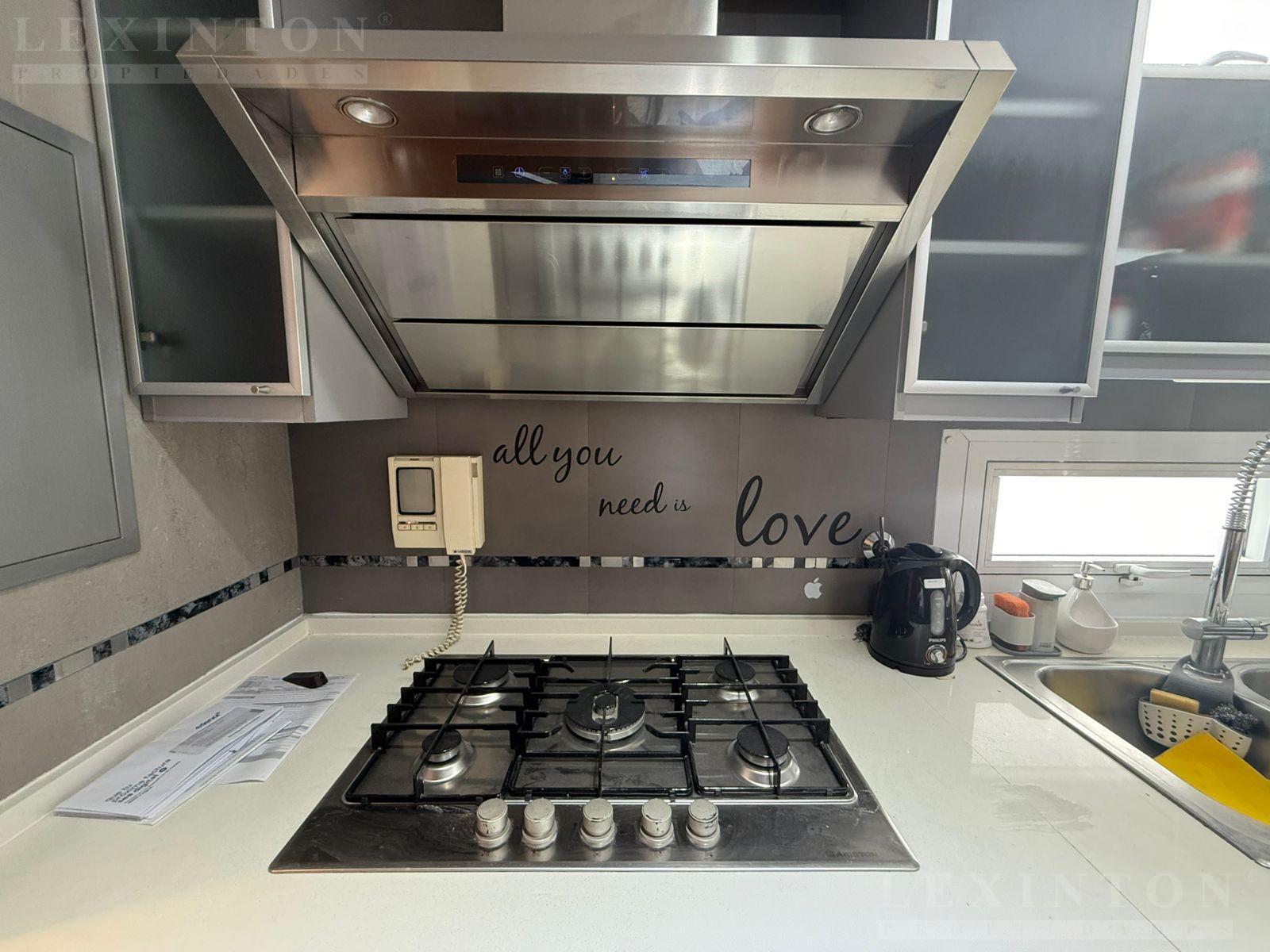 7680538_2431434211201537415747324695580325489534293539141970288769047635022024278661