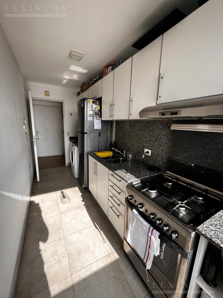 7803398_57316497239819430375003333478573913605381614423695136228025660934330173206962