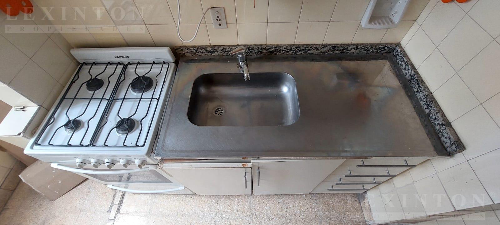 7820538_56262741001234274988058914778202304384014672902295889108536754356398237648958